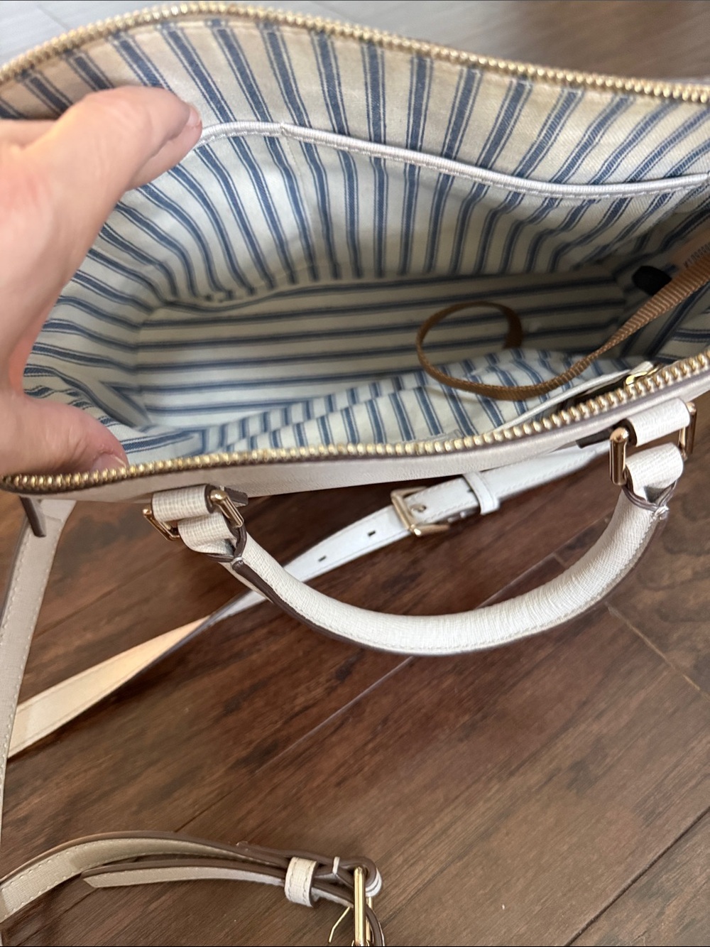 Dooney & Bourke Saffiano Leather Satchel Crossbody Ivory Taupe Gold Hardware - Picture 8 of 15
